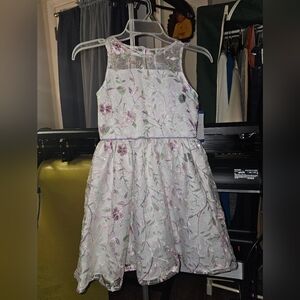 NWT GIRL'S SIZE LARGE (10/12) FLORAL EMBROIDERED AND SEQUIN DRESS